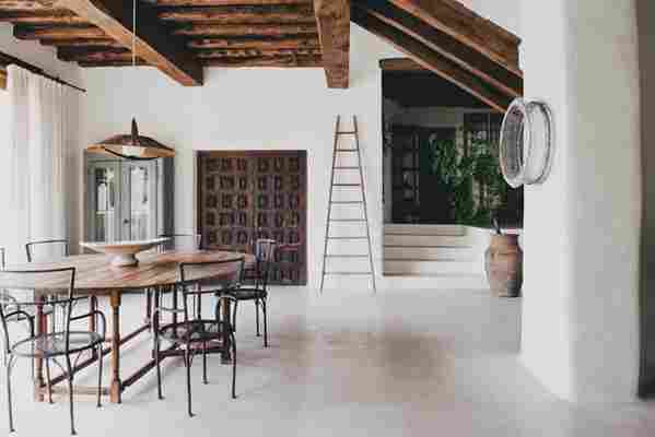 La preciosa villa de la diseñadora Hollie Bowden en San Carlos, Ibiza